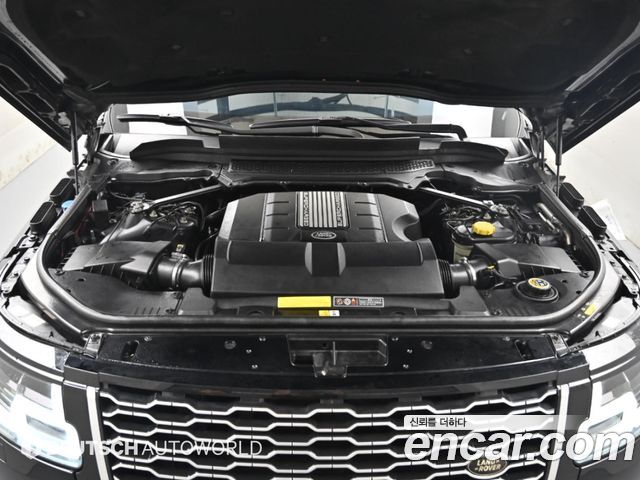Land Rover Range Rover (IV) 5.0 SC Vogue SE 2015 — фото 24