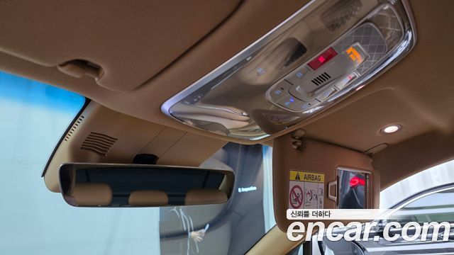 Genesis G80 (RG3) Gasoline 2.5 Turbo AWD 2025 — фото 17