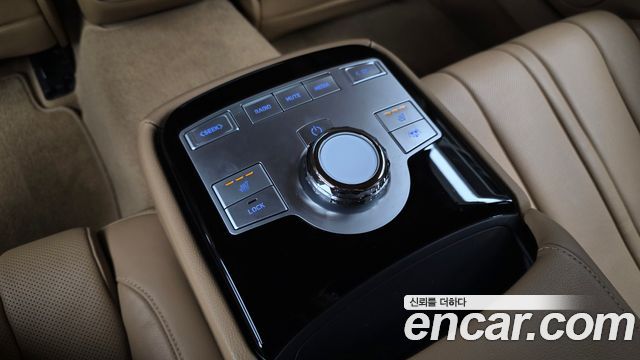 Genesis G80 (RG3) Gasoline 2.5 Turbo AWD 2025 — фото 18