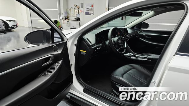 Hyundai Sonata (DN8) 2.0 LPG(rental car) Style 2020 — фото 10