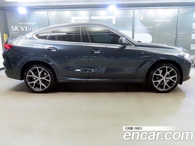 BMW X6 (G06) xDrive40i M Sport 2022 — фото 3