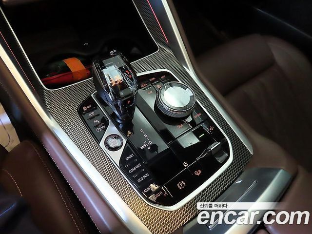 BMW X6 (G06) xDrive40i M Sport 2022 — фото 16