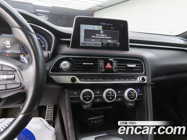 Genesis G70 2.0T Sport Package 2018 — фото 10