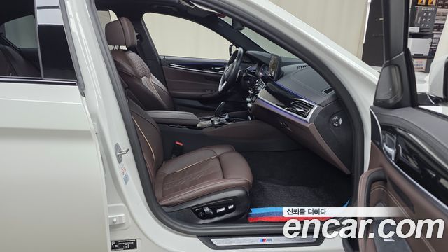 BMW 5 Series (G30) 530i xDrive M Sport Package 2023 — фото 11