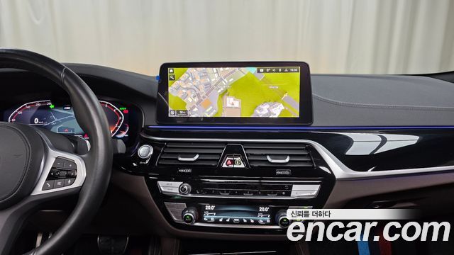 BMW 5 Series (G30) 530i xDrive M Sport Package 2023 — фото 14