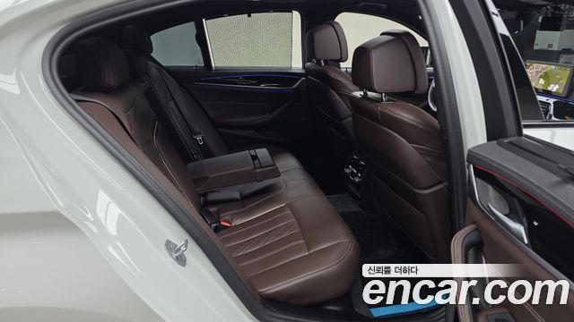 BMW 5 Series (G30) 530i xDrive M Sport Package 2023 — фото 26