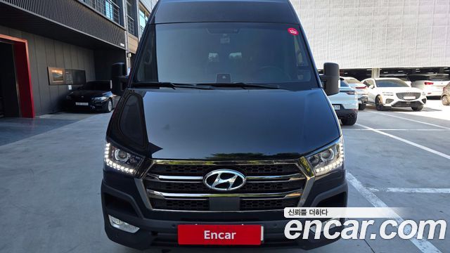 Hyundai Solati 15-seater Luxury 2023 — фото 3