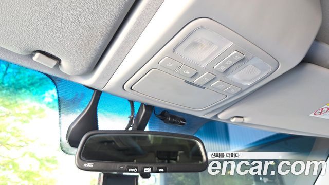 Hyundai Solati 15-seater Luxury 2023 — фото 20