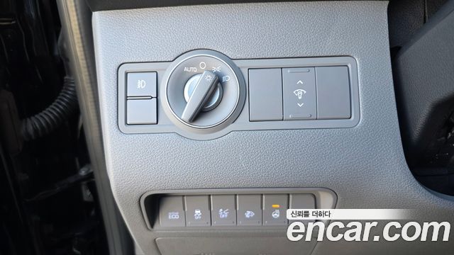 Hyundai Solati 15-seater Luxury 2023 — фото 27