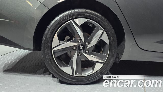 Hyundai Avante (CN7) 1.6 Inspiration 2021 — фото 5