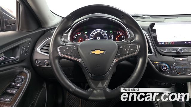 Chevrolet Malibu 1.3 Turbo Premier 2019 — фото 13