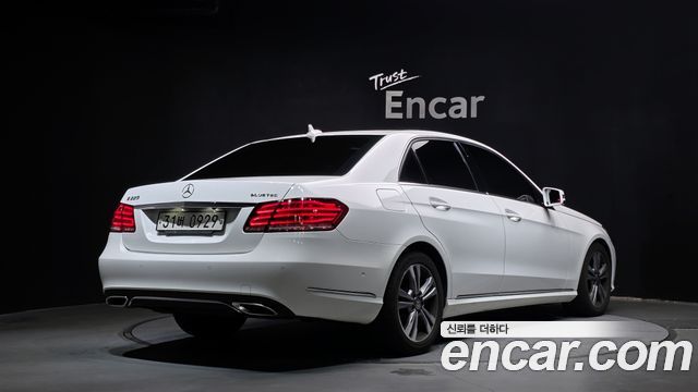 Mercedes-Benz E-Class (W212) E220 Bluetec Avantgarde 2016 — фото 2