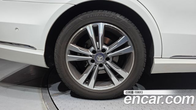 Mercedes-Benz E-Class (W212) E220 Bluetec Avantgarde 2016 — фото 5