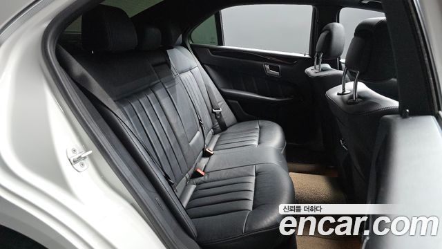 Mercedes-Benz E-Class (W212) E220 Bluetec Avantgarde 2016 — фото 11