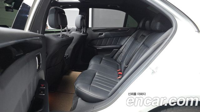Mercedes-Benz E-Class (W212) E220 Bluetec Avantgarde 2016 — фото 12