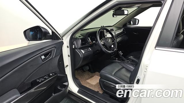 KG Mobility (SsangYong) Very New Tivoli Gasoline 1.5 2WD V3 2020 — фото 10