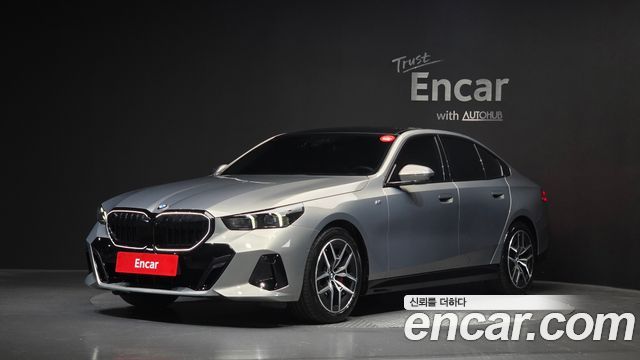 BMW 5 Series (G60) 520i Special Edition 2025 — фото 1