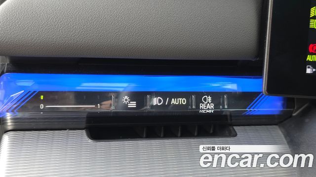 BMW 5 Series (G60) 520i Special Edition 2025 — фото 14