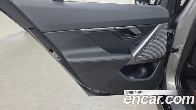 BMW 5 Series (G60) 520i Special Edition 2025 — фото 25
