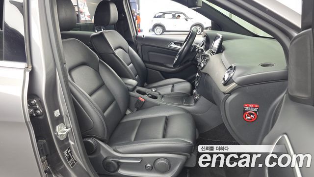 Mercedes-Benz B-Class (W246) B200 d 2017 — фото 15