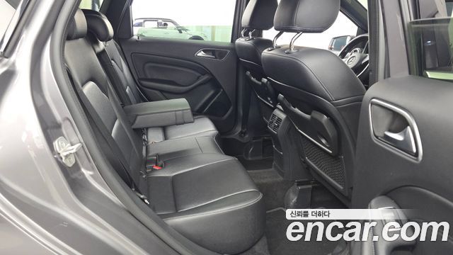 Mercedes-Benz B-Class (W246) B200 d 2017 — фото 16