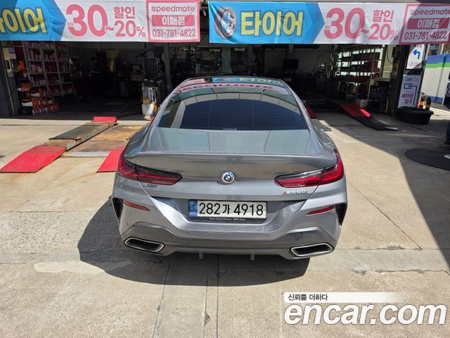 BMW 8 Series (G15) M850i xDrive Gran Coupe 2022 — фото 2