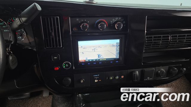 Chevrolet Express Van 6.0 2015 — фото 13