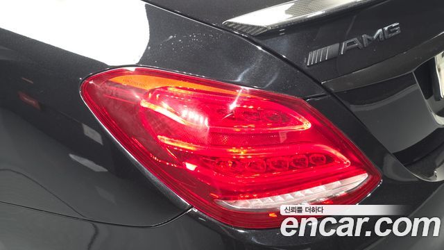Mercedes-Benz C-Class (W205) C63 AMG 2018 — фото 23