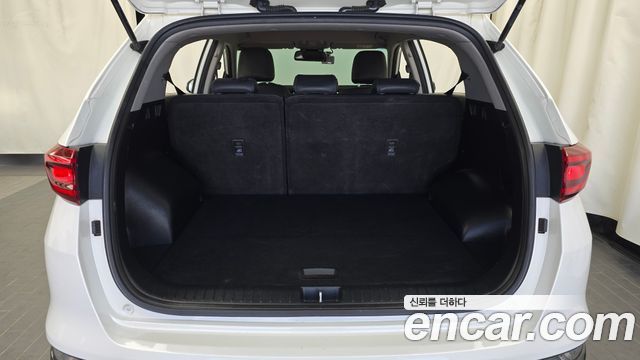 Kia Sportage The Bold Diesel 2.0 2WD Trendy 2021 — фото 20