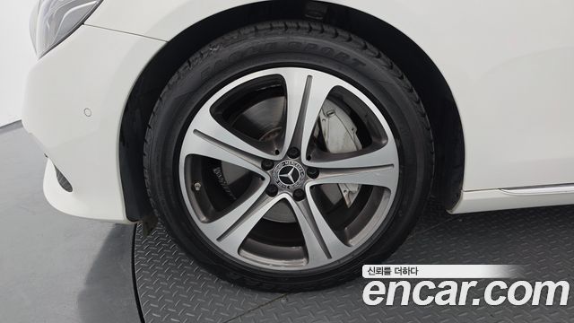 Mercedes-Benz E-Class (W213) E300 Avantgarde 2020 — фото 5