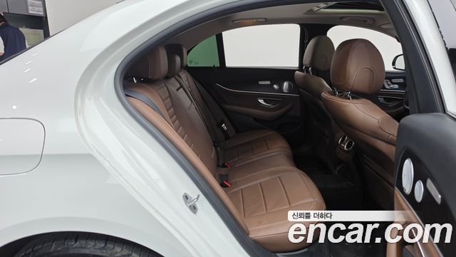 Mercedes-Benz E-Class (W213) E300 Avantgarde 2020 — фото 15