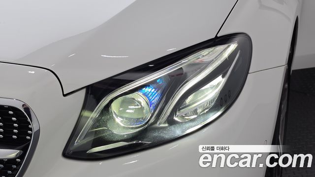 Mercedes-Benz E-Class (W213) E300 Avantgarde 2020 — фото 28