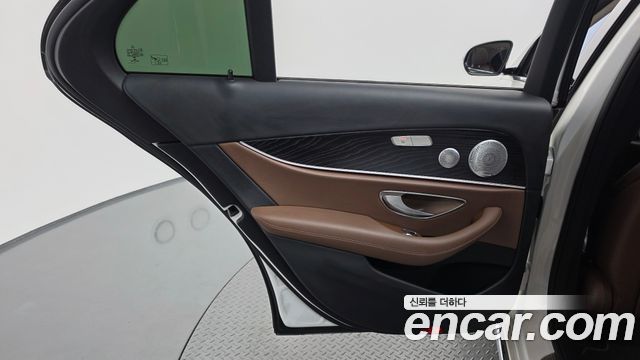 Mercedes-Benz E-Class (W213) E300 Avantgarde 2020 — фото 31