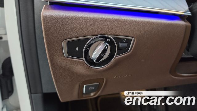 Mercedes-Benz E-Class (W213) E300 Avantgarde 2020 — фото 36