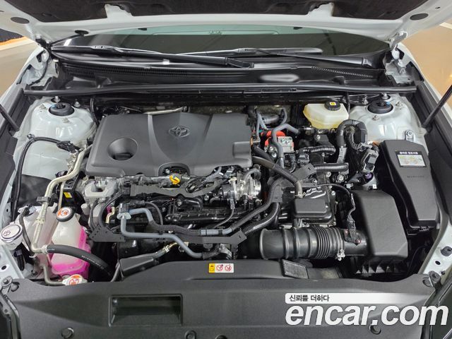 Toyota Camry (XV80) 2.5 XLE Hybrid 2025 — фото 6