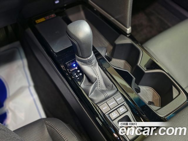 Toyota Camry (XV80) 2.5 XLE Hybrid 2025 — фото 9