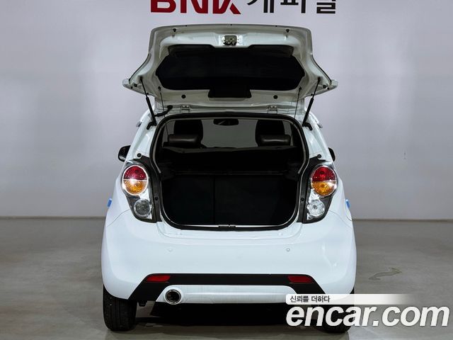Chevrolet Spark LT Special Edition 2012 — фото 22