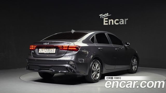 Kia K3 (II) 1.6 Prestige 2023 — фото 2