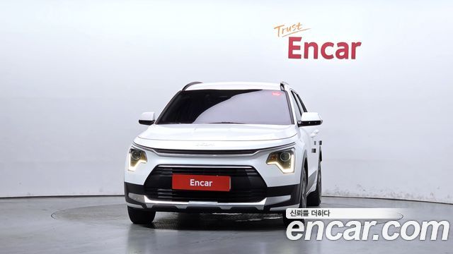 Kia Niro Prestige 2022 — фото 3