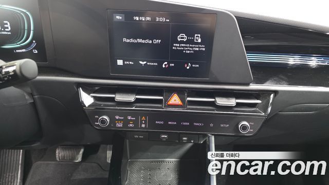 Kia Niro Prestige 2022 — фото 13