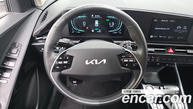 Kia Niro Prestige 2022 — фото 14