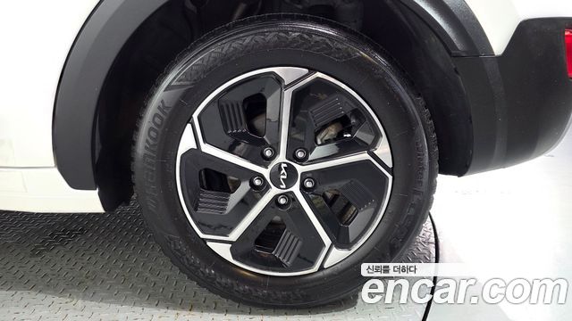 Kia Niro Prestige 2022 — фото 21
