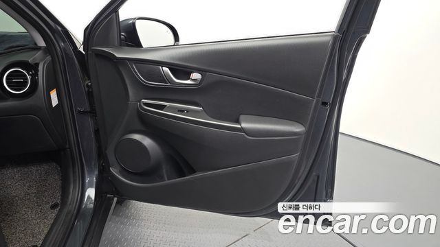 Hyundai Kona Hybrid Premium Special 2020 — фото 24