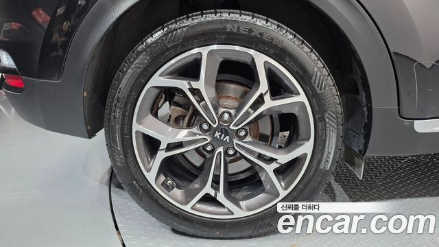 Kia Sportage The Bold Diesel 2.0 2WD Signature 2020 — фото 5