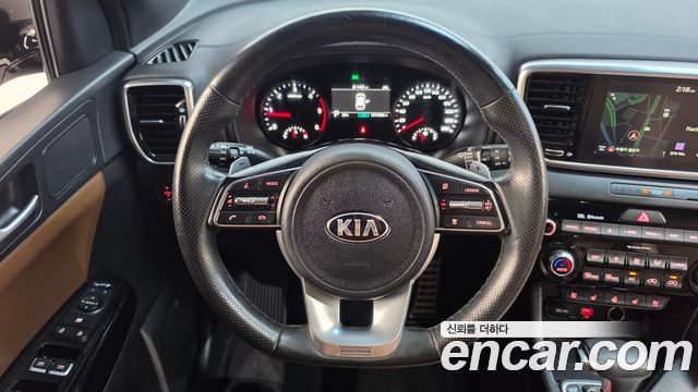 Kia Sportage The Bold Diesel 2.0 2WD Signature 2020 — фото 13