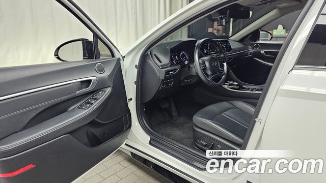 Hyundai Sonata (DN8) 1.6 Turbo Premium Plus 2022 — фото 10