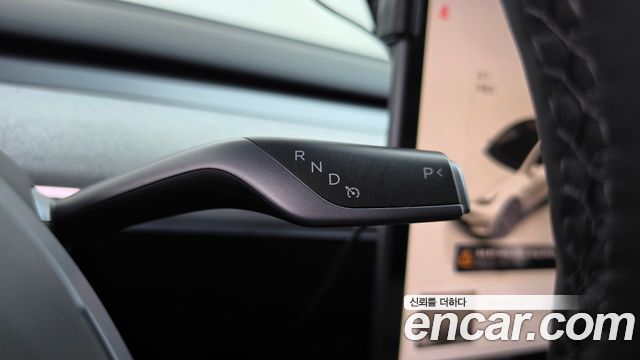 Tesla Model Y RWD 2023 — фото 9