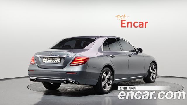 Mercedes-Benz E-Class (W213) E300 4MATIC Avnatgarde 2018 — фото 2