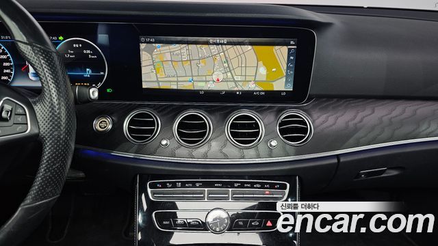 Mercedes-Benz E-Class (W213) E300 4MATIC Avnatgarde 2018 — фото 14