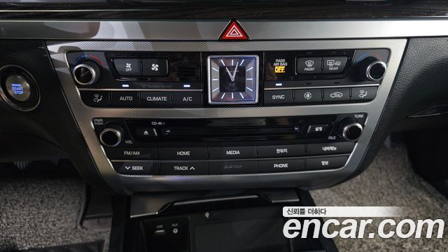 Genesis G80 3.3 GDI AWD Luxury 2018 — фото 14